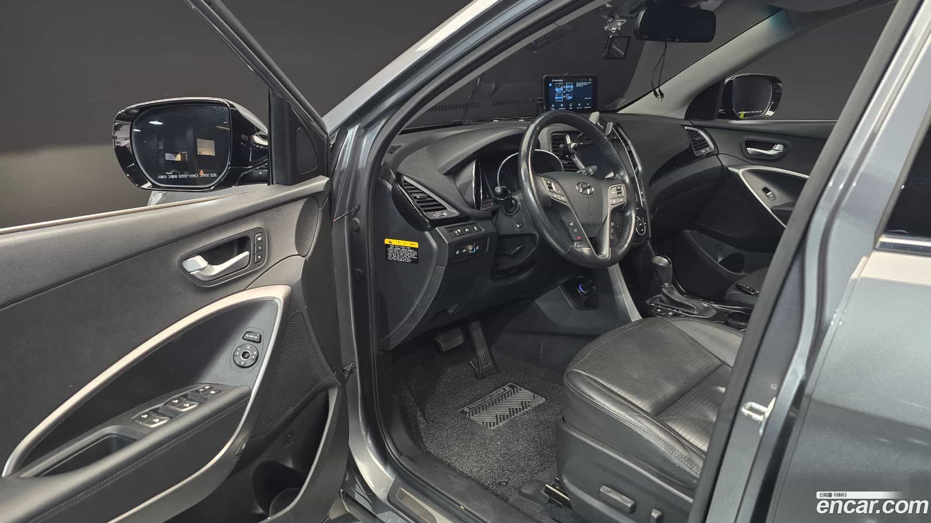 Santafe Hyundai 2012.10-INNER-010