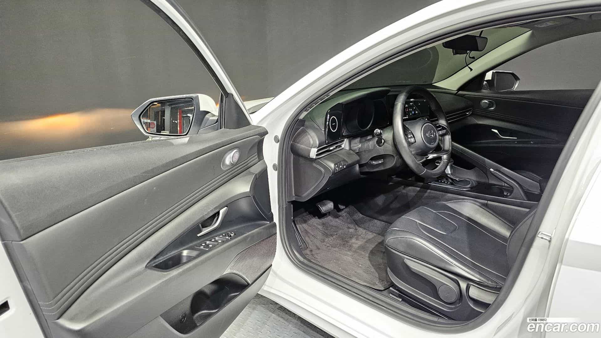 AVANTE Hyundai 2021.7-INNER-010