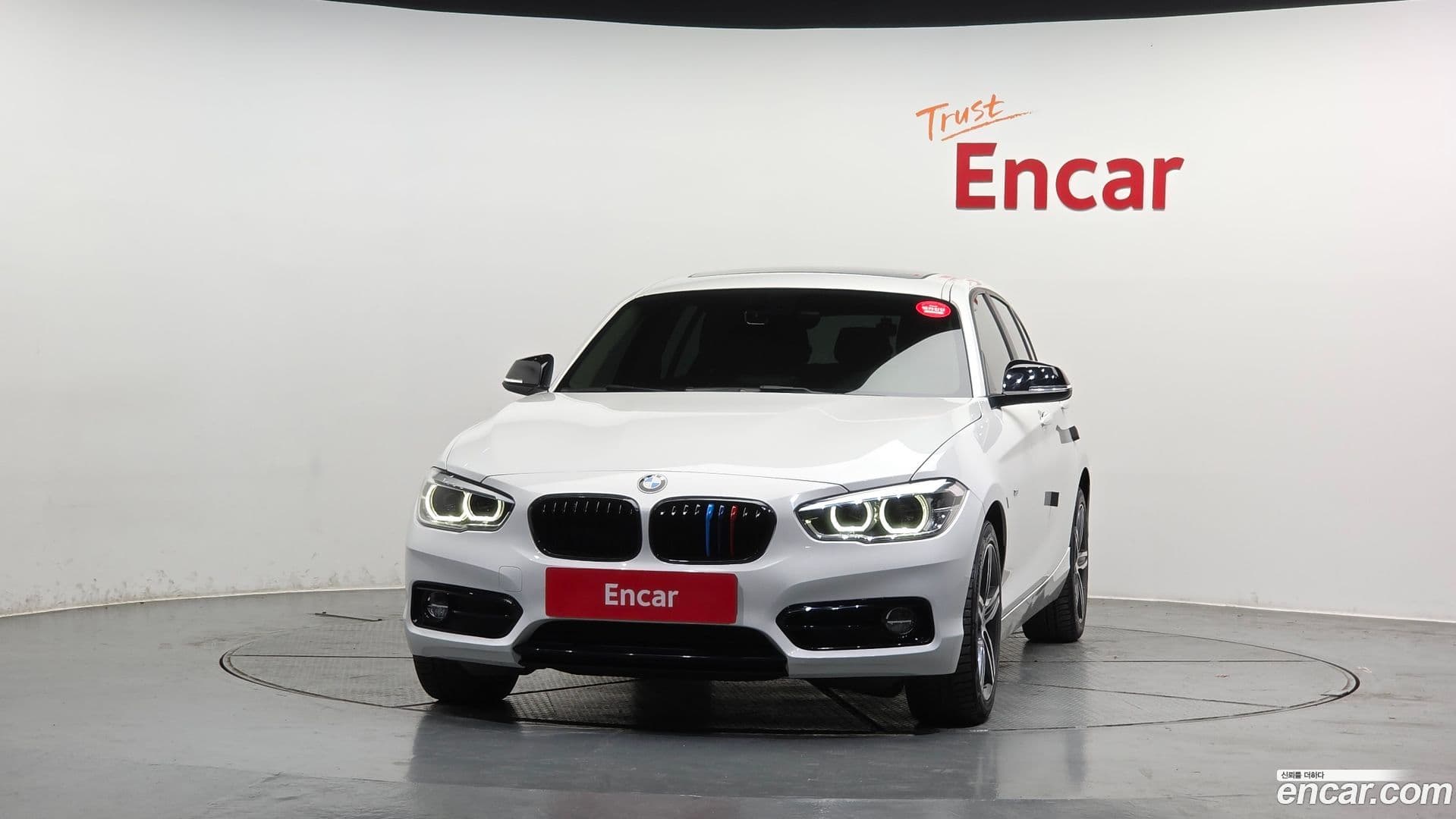 Main__Slider__Photo:1-Series BMW 2018.11-2