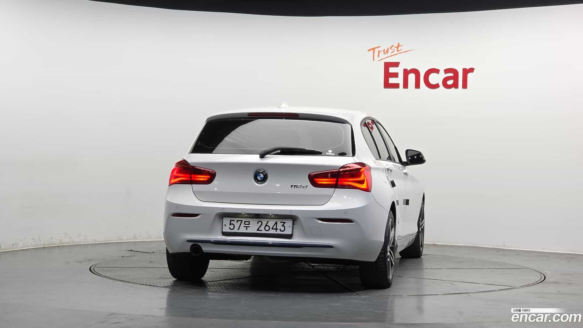 1-Series BMW 2018.11-OUTER-004