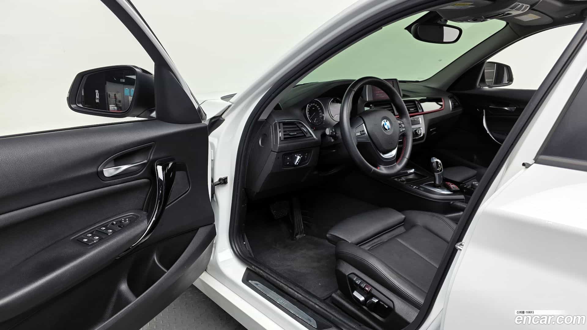 1-Series BMW 2018.11-INNER-010