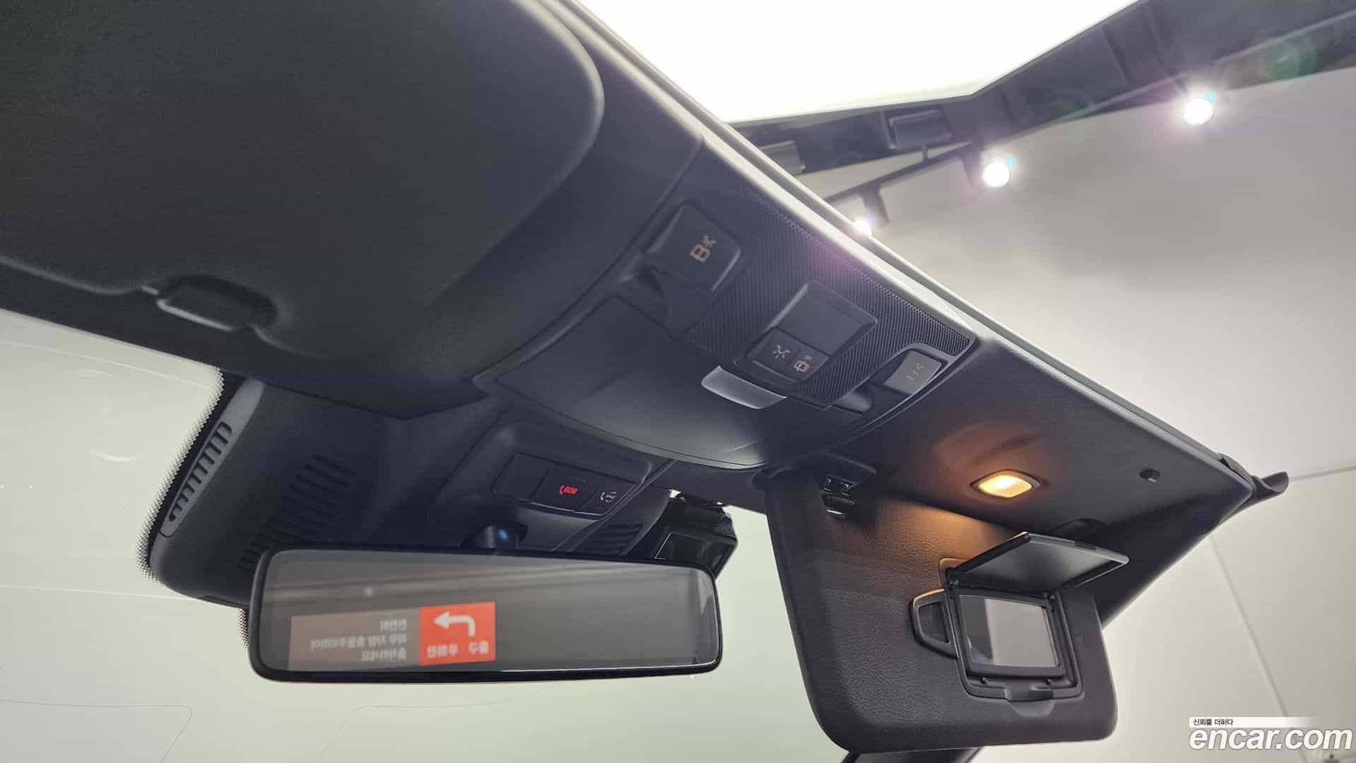 C-Class Mercedes-Benz 2020.8-OPTION-023