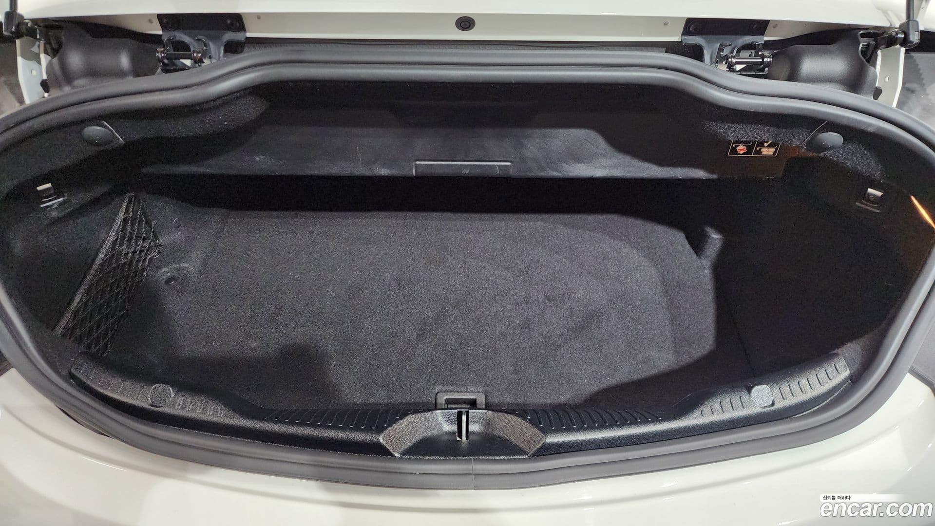 Main__Slider__Photo:C-Class Mercedes-Benz 2020.8-19