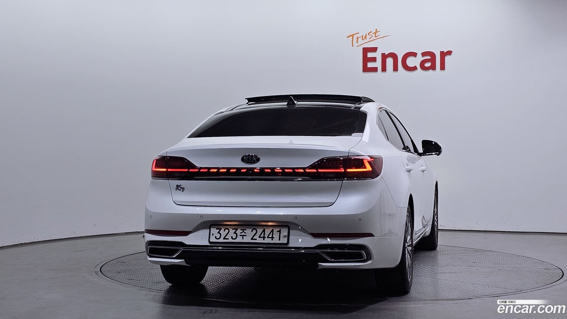 Main__Slider__Photo:K7 Kia 2019.7-3