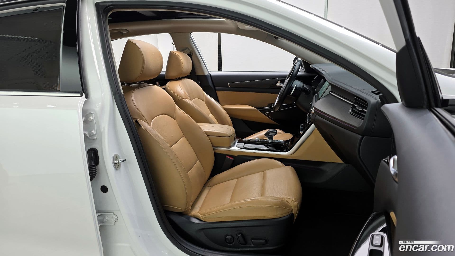 Main__Slider__Photo:K7 Kia 2019.7-9