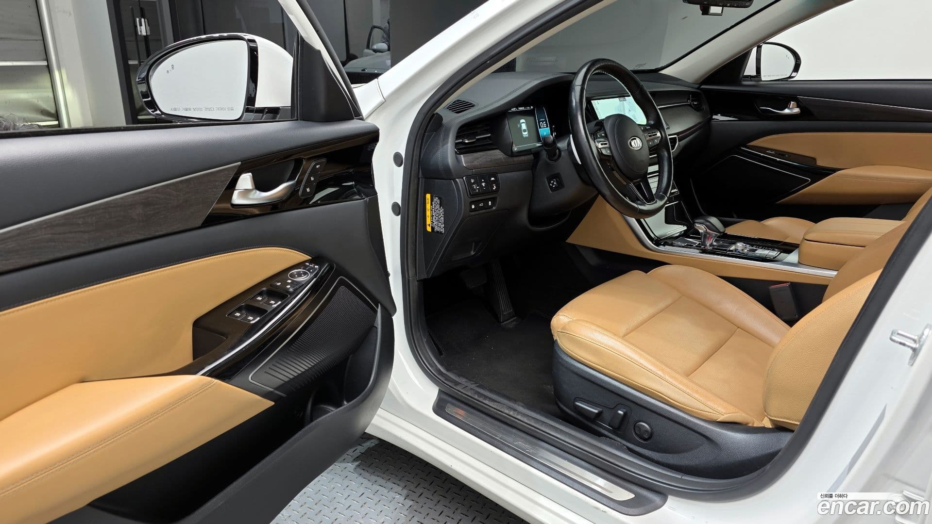 Main__Slider__Photo:K7 Kia 2019.7-10