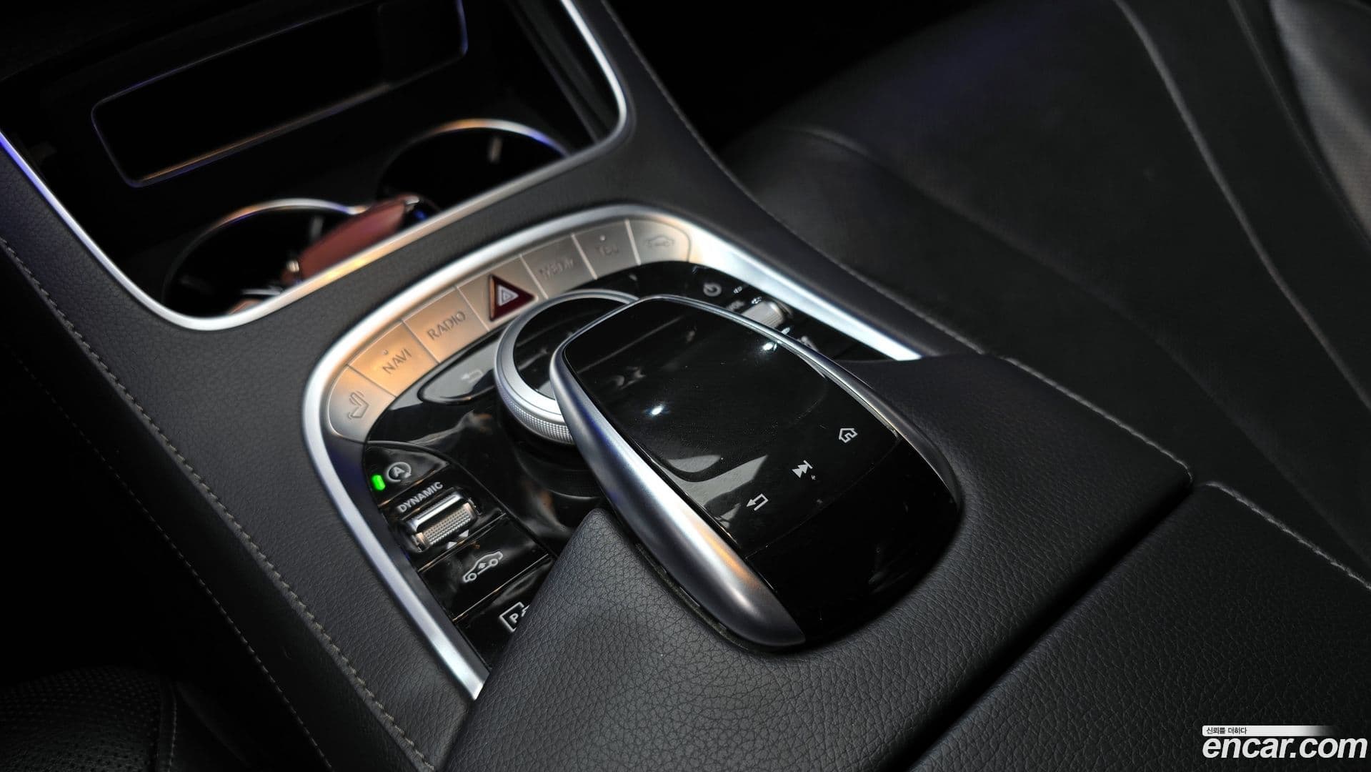 Main__Slider__Photo:S-Class Mercedes-Benz 2020.5-16