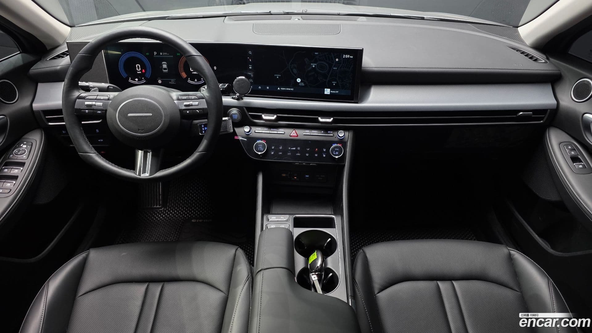 Main__Slider__Photo:Sonata Hyundai 2024.10-6