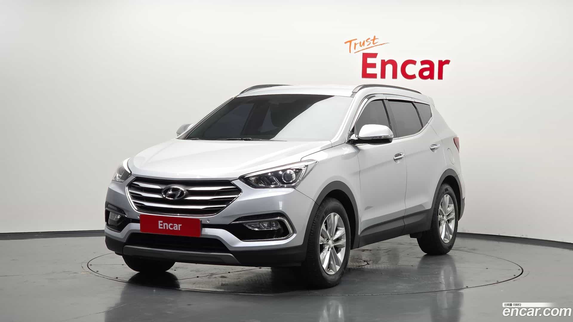 Santafe Hyundai 2017.1-OUTER-001
