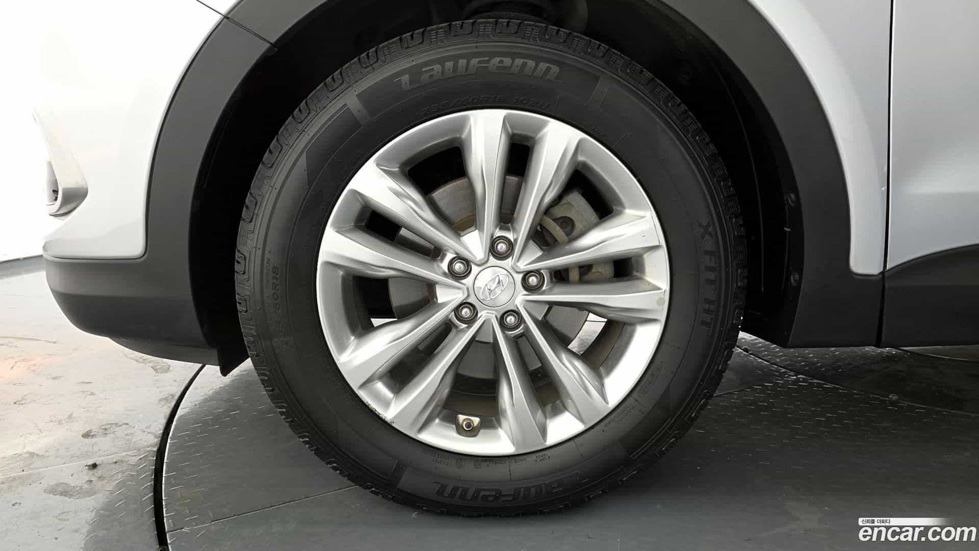 Santafe Hyundai 2017.1-OUTER-005