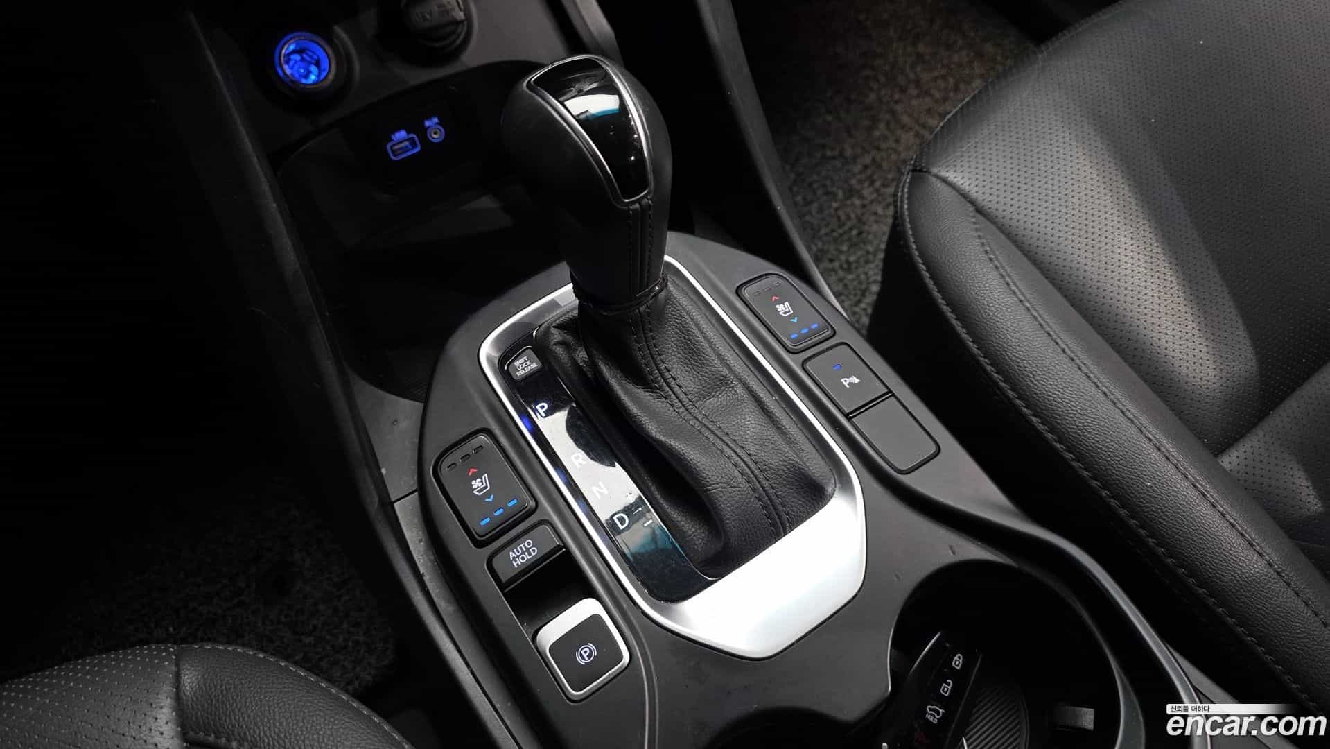 Santafe Hyundai 2017.1-INNER-009