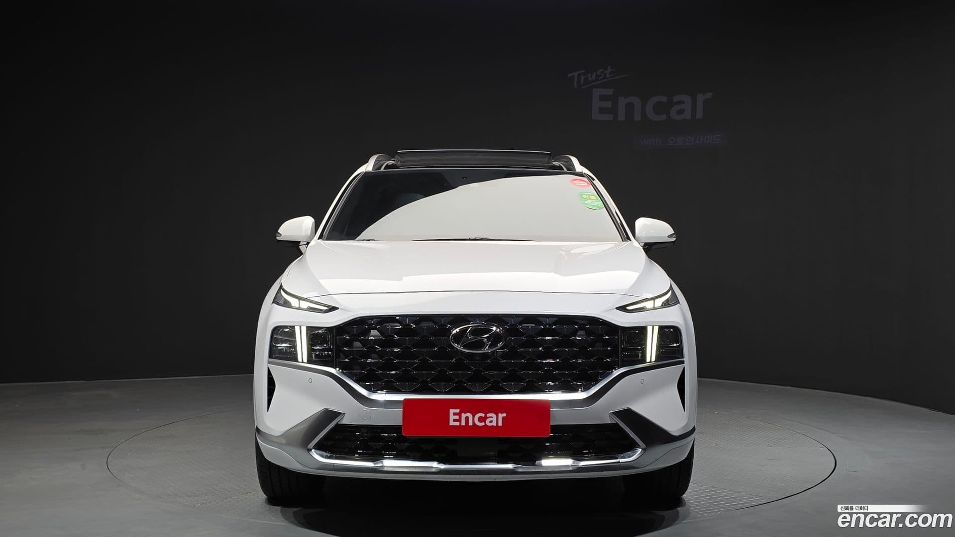 Main__Slider__Photo:Santafe Hyundai 2021.5-2