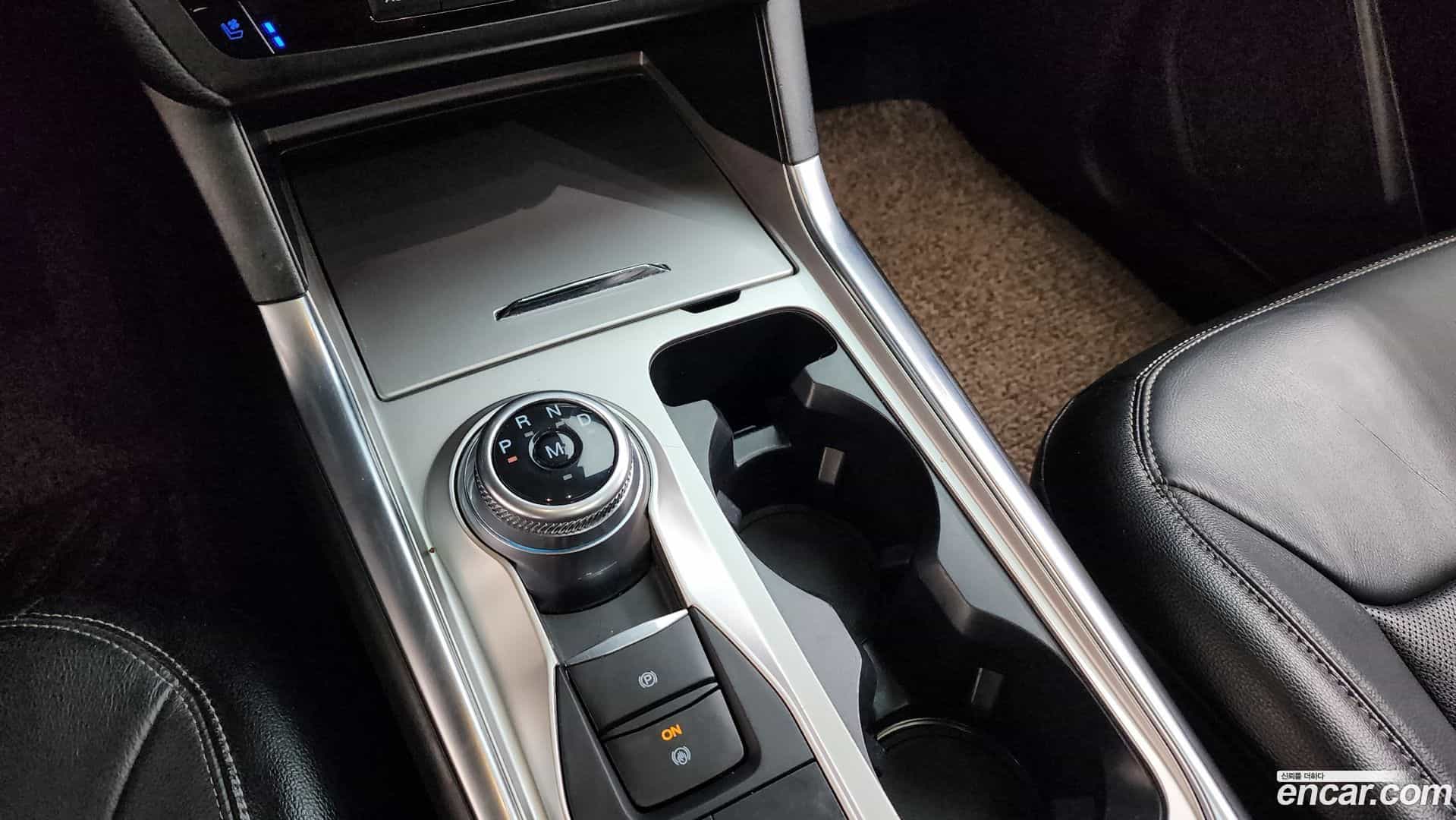 Explorer Ford 2020.5-INNER-009