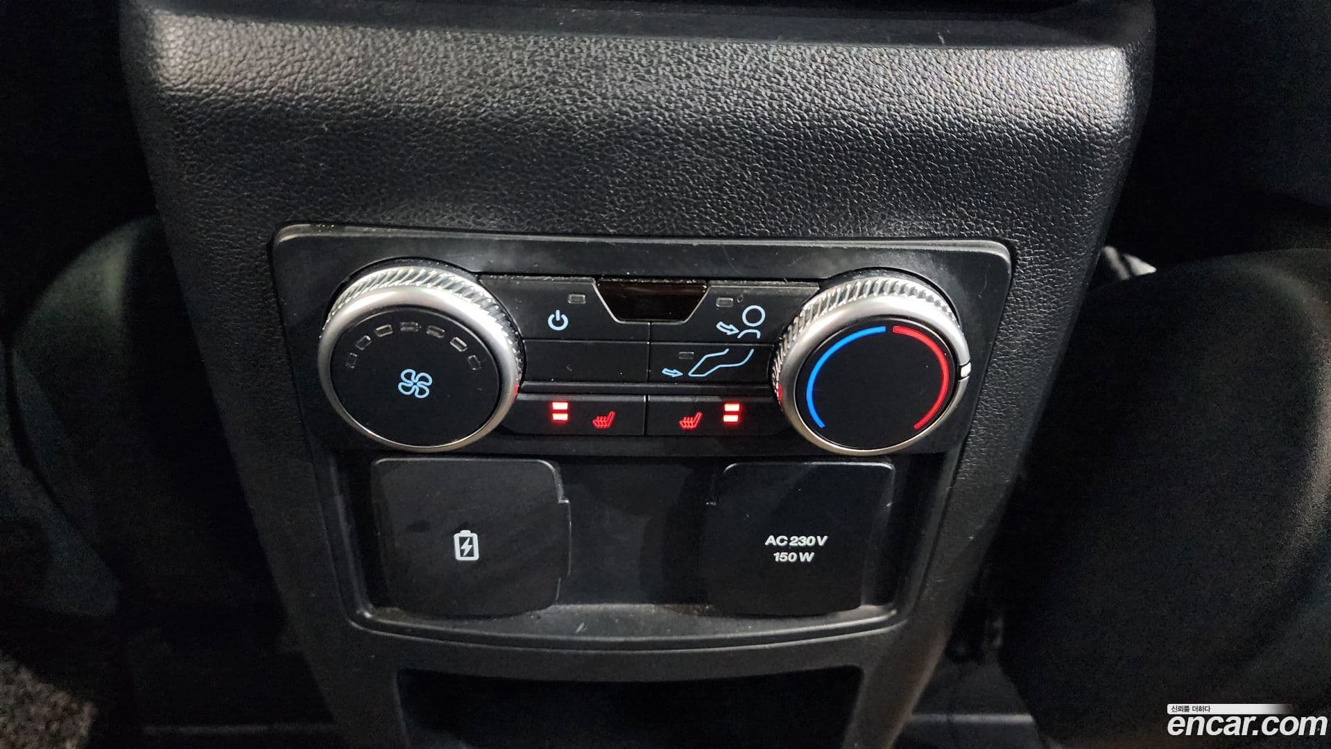 Main__Slider__Photo:Explorer Ford 2020.5-18