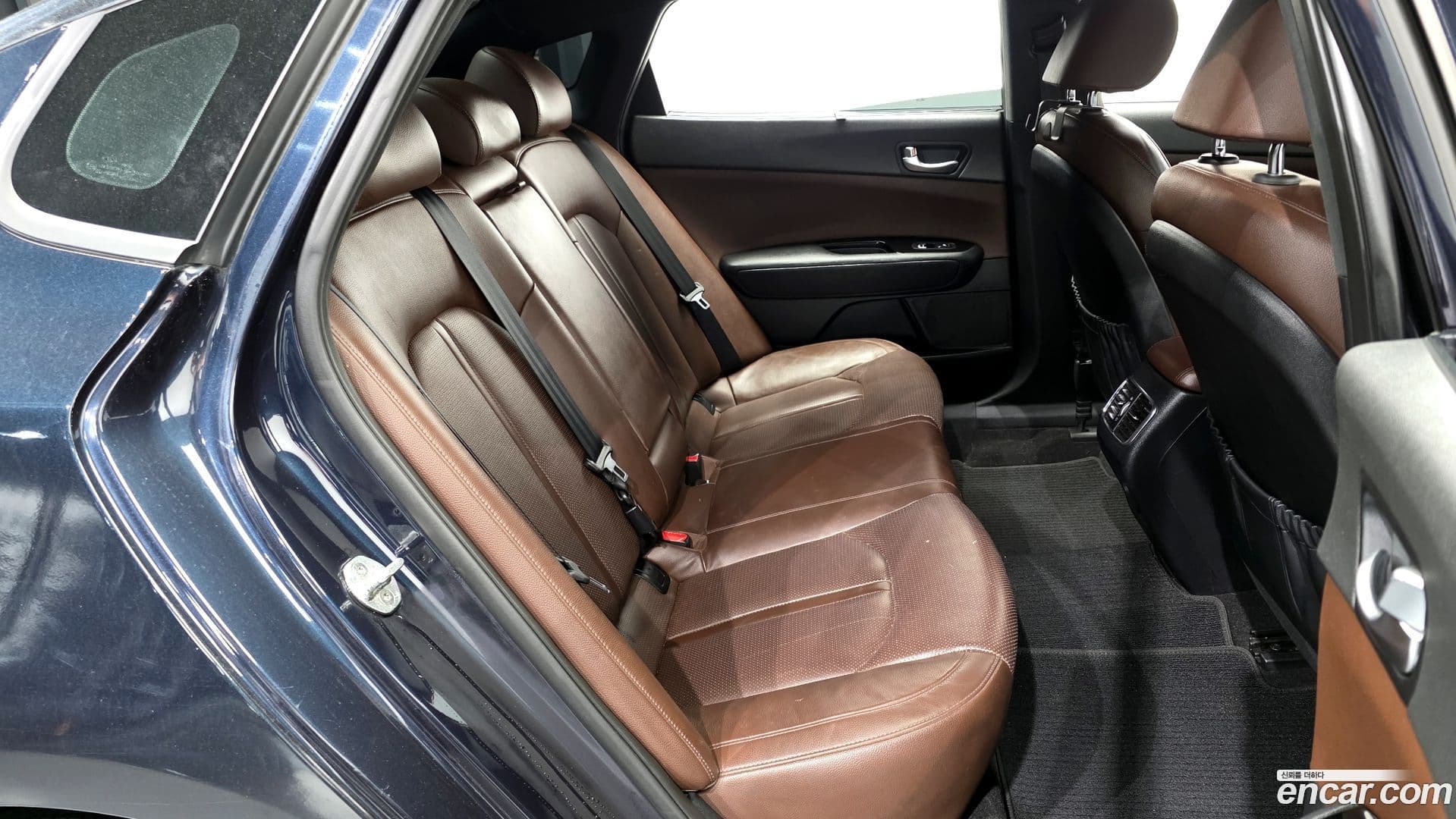 Main__Slider__Photo:K5 Kia 2017.3-11