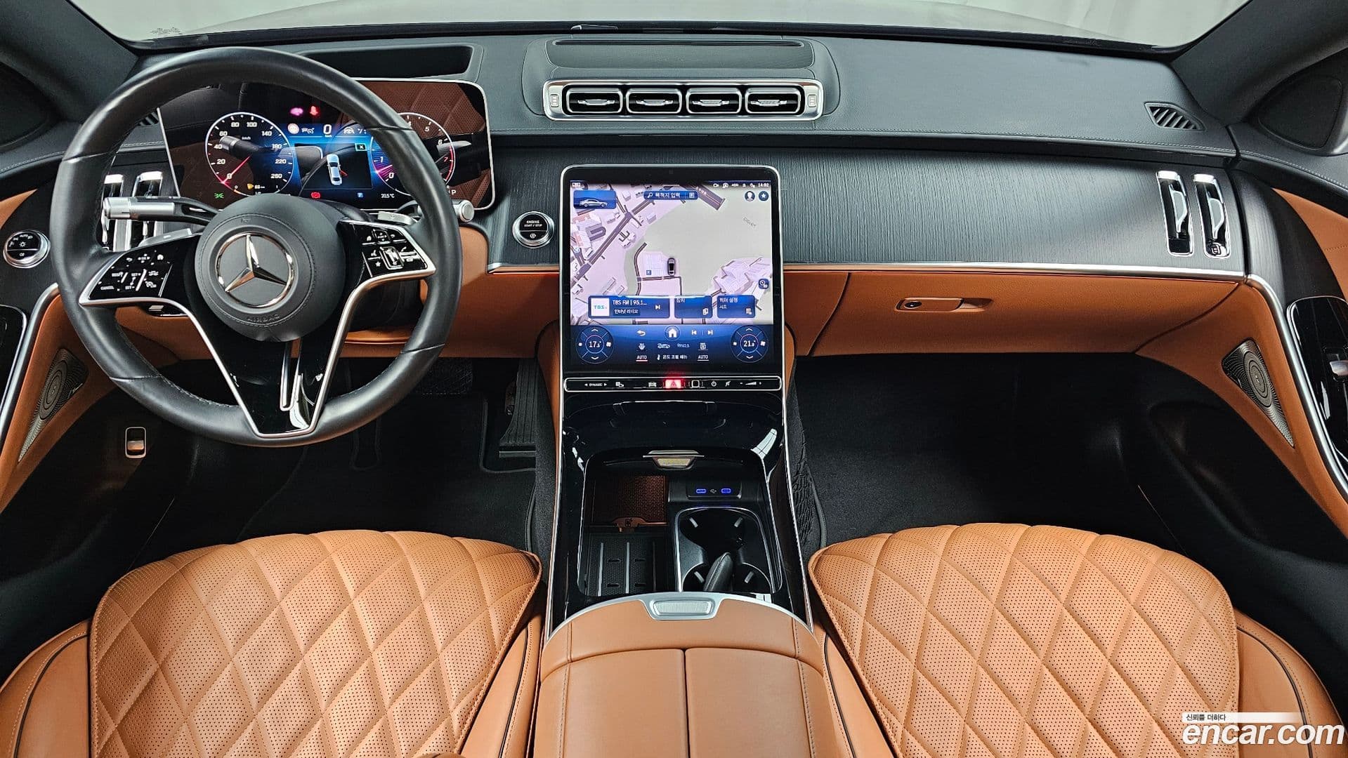 Main__Slider__Photo:S-Class Mercedes-Benz 2023.6-6