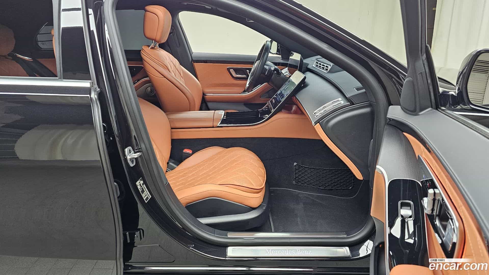 S-Class Mercedes-Benz 2023.6-OPTION-015