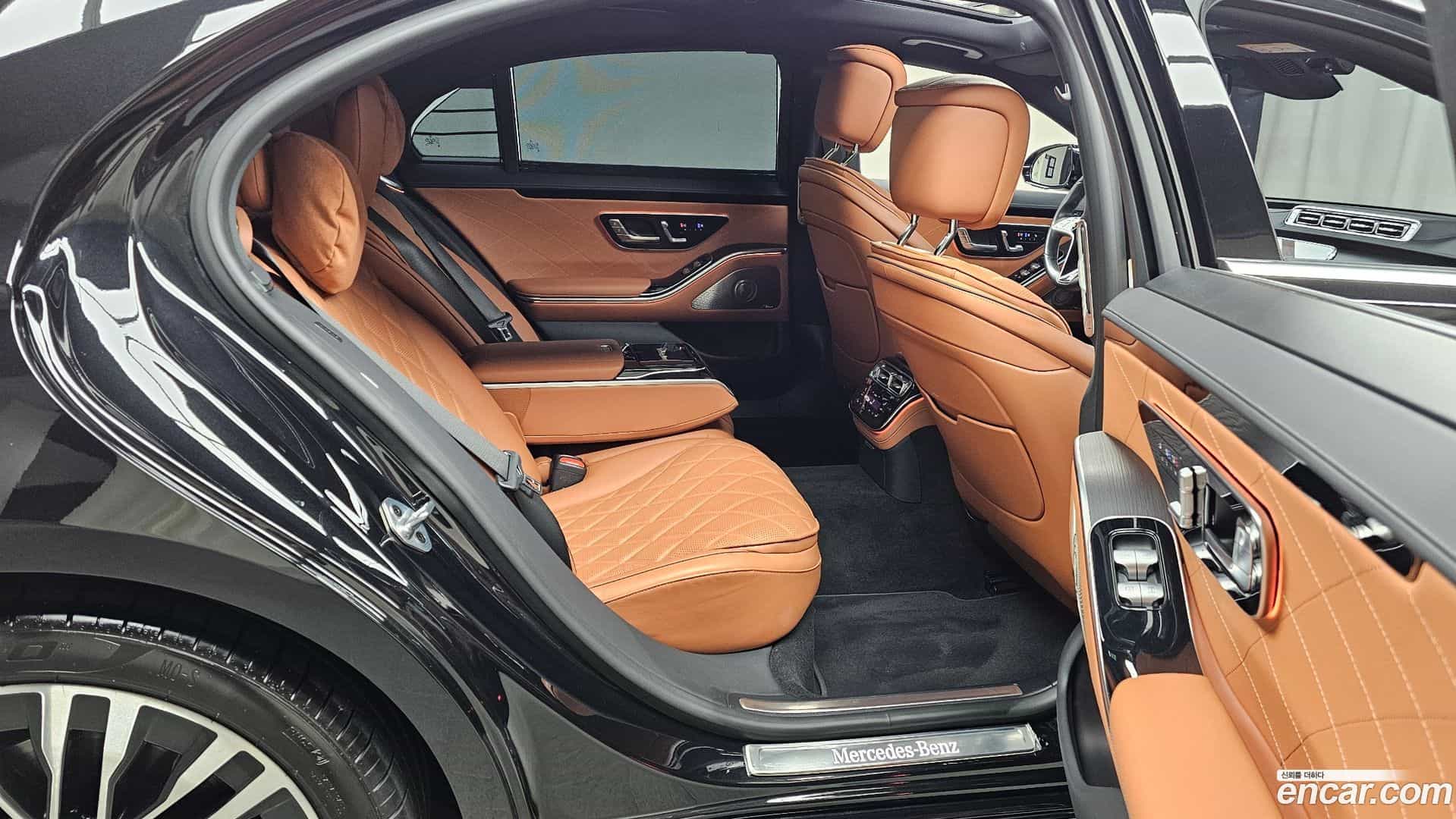 S-Class Mercedes-Benz 2023.6-OPTION-016