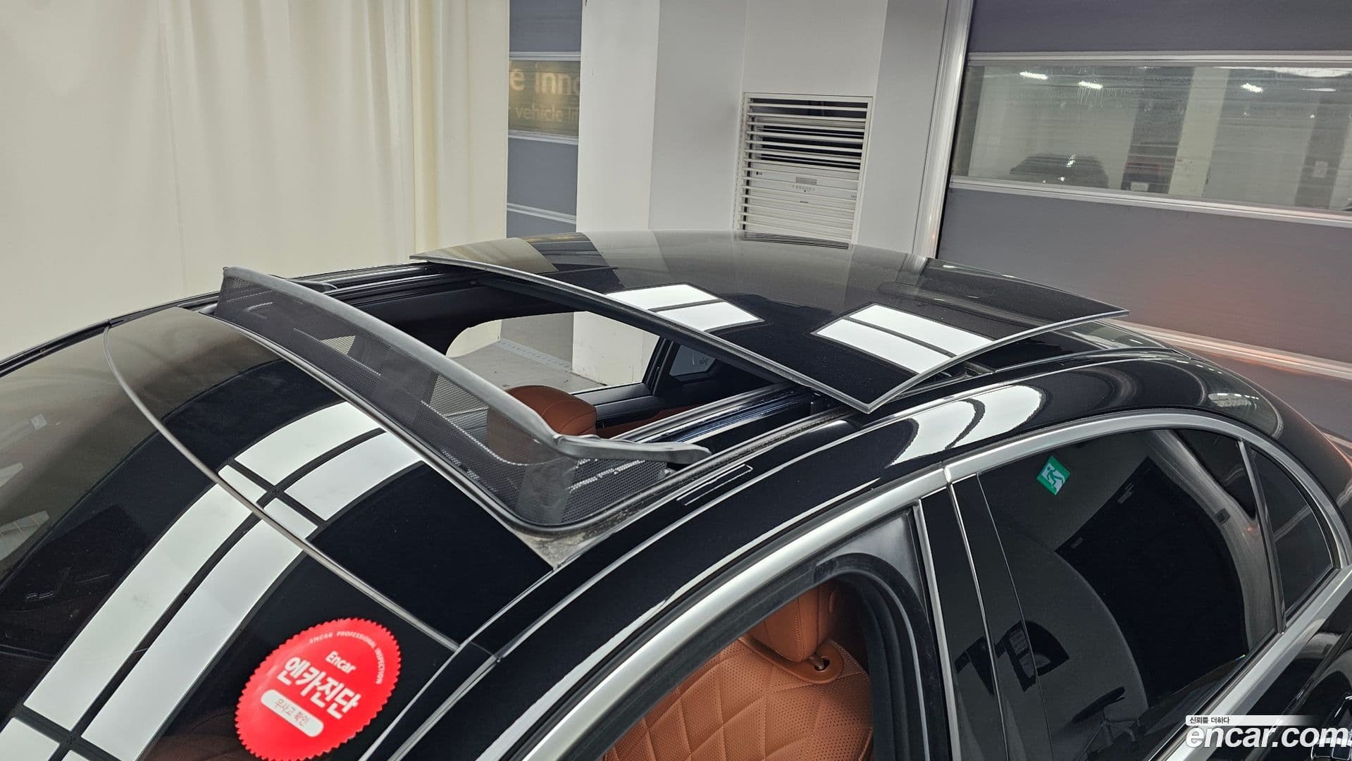 Main__Slider__Photo:S-Class Mercedes-Benz 2023.6-18