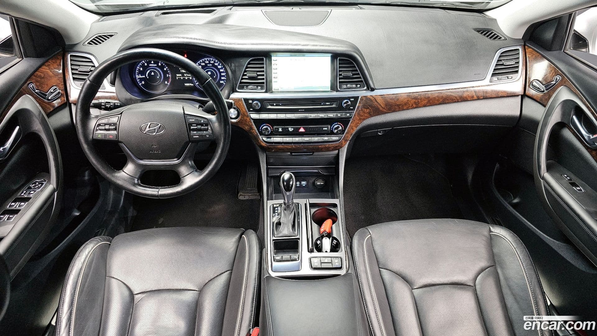 Main__Slider__Photo:Aslan Hyundai 2016.10-6