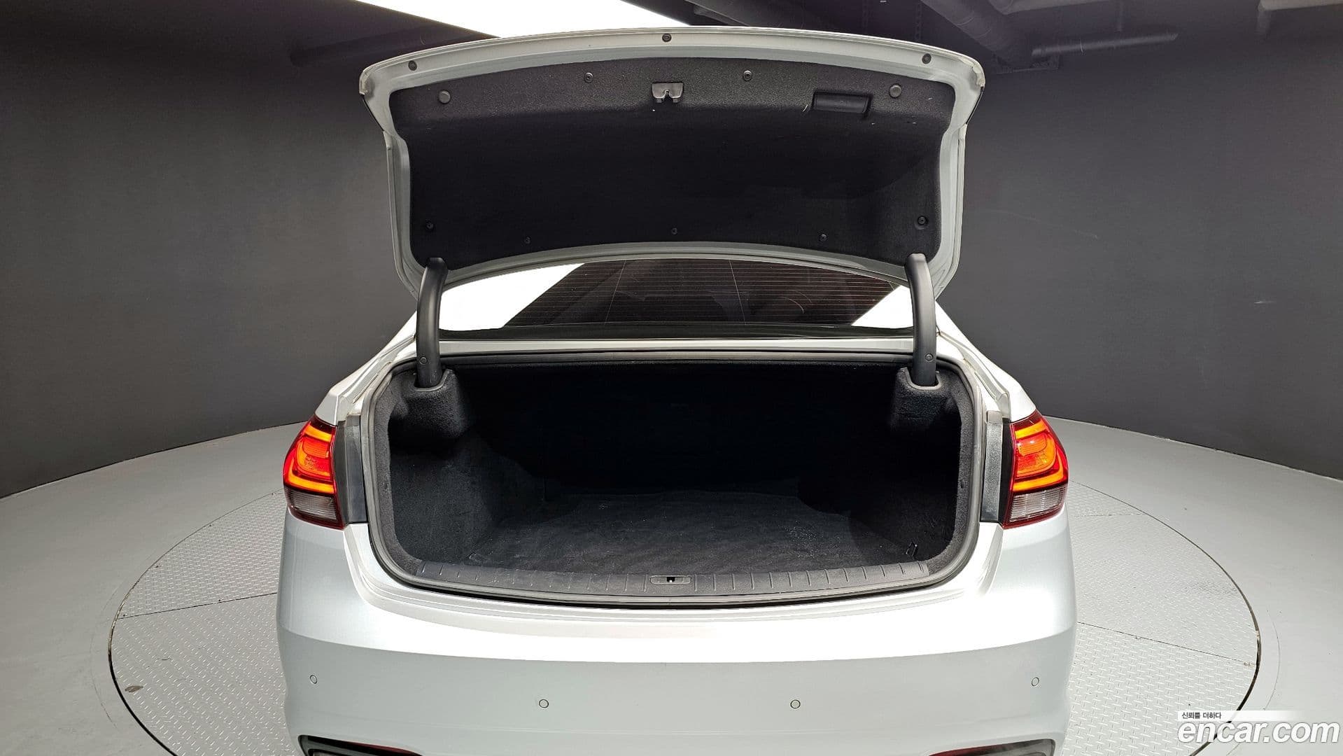 Main__Slider__Photo:Aslan Hyundai 2016.10-19