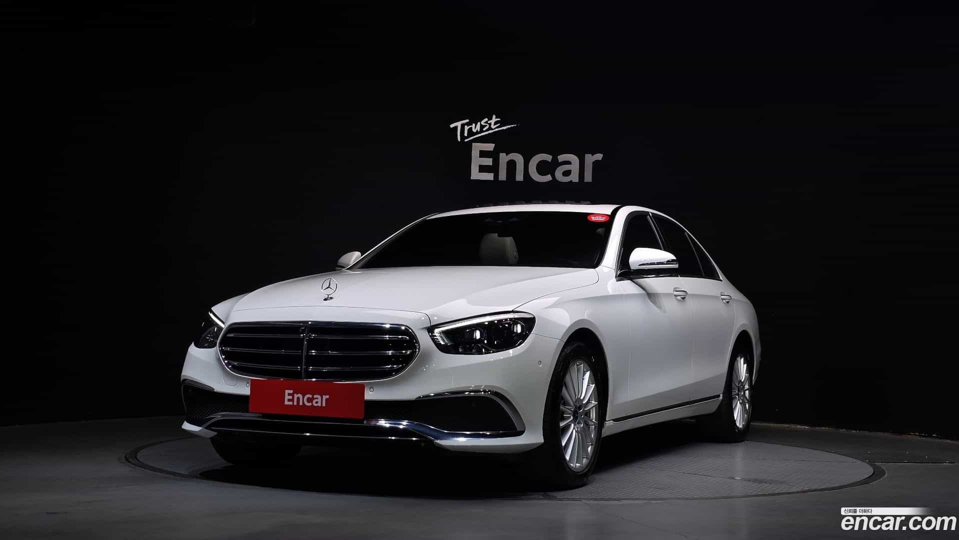 E-Class Mercedes-Benz 2023.9-OUTER-001