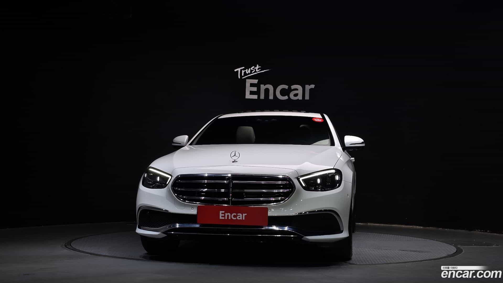 E-Class Mercedes-Benz 2023.9-OUTER-003