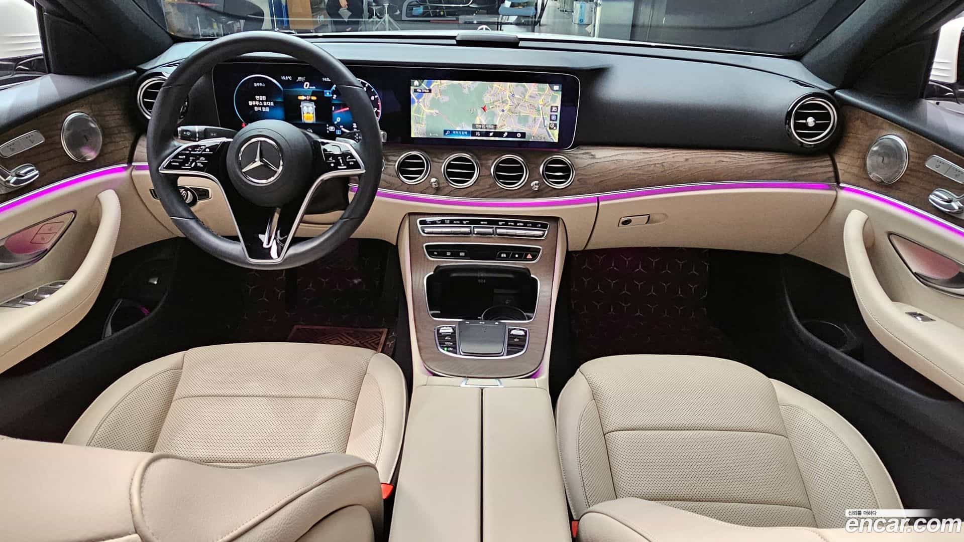 E-Class Mercedes-Benz 2023.9-INNER-007