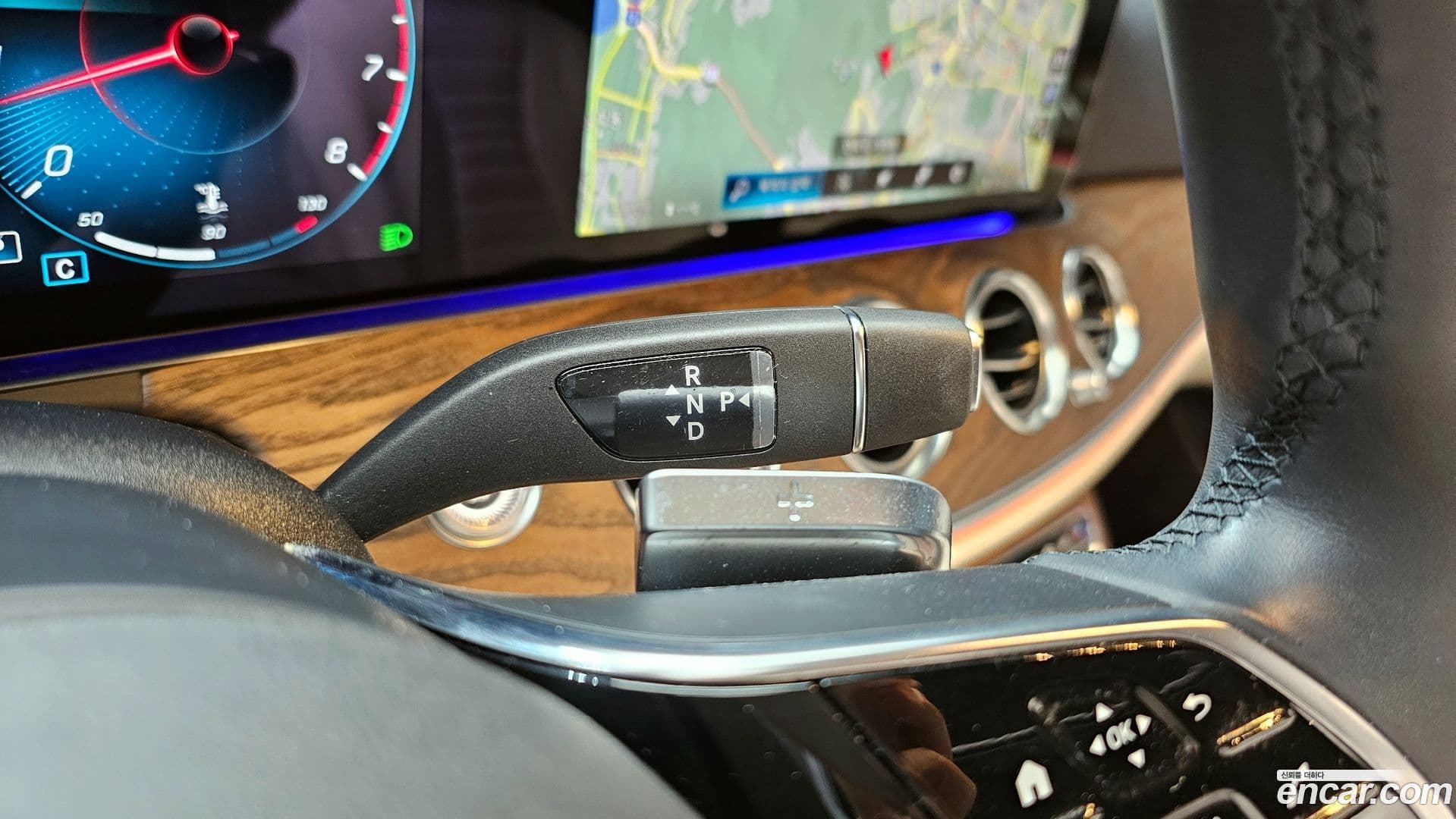 Main__Slider__Photo:E-Class Mercedes-Benz 2023.9-8