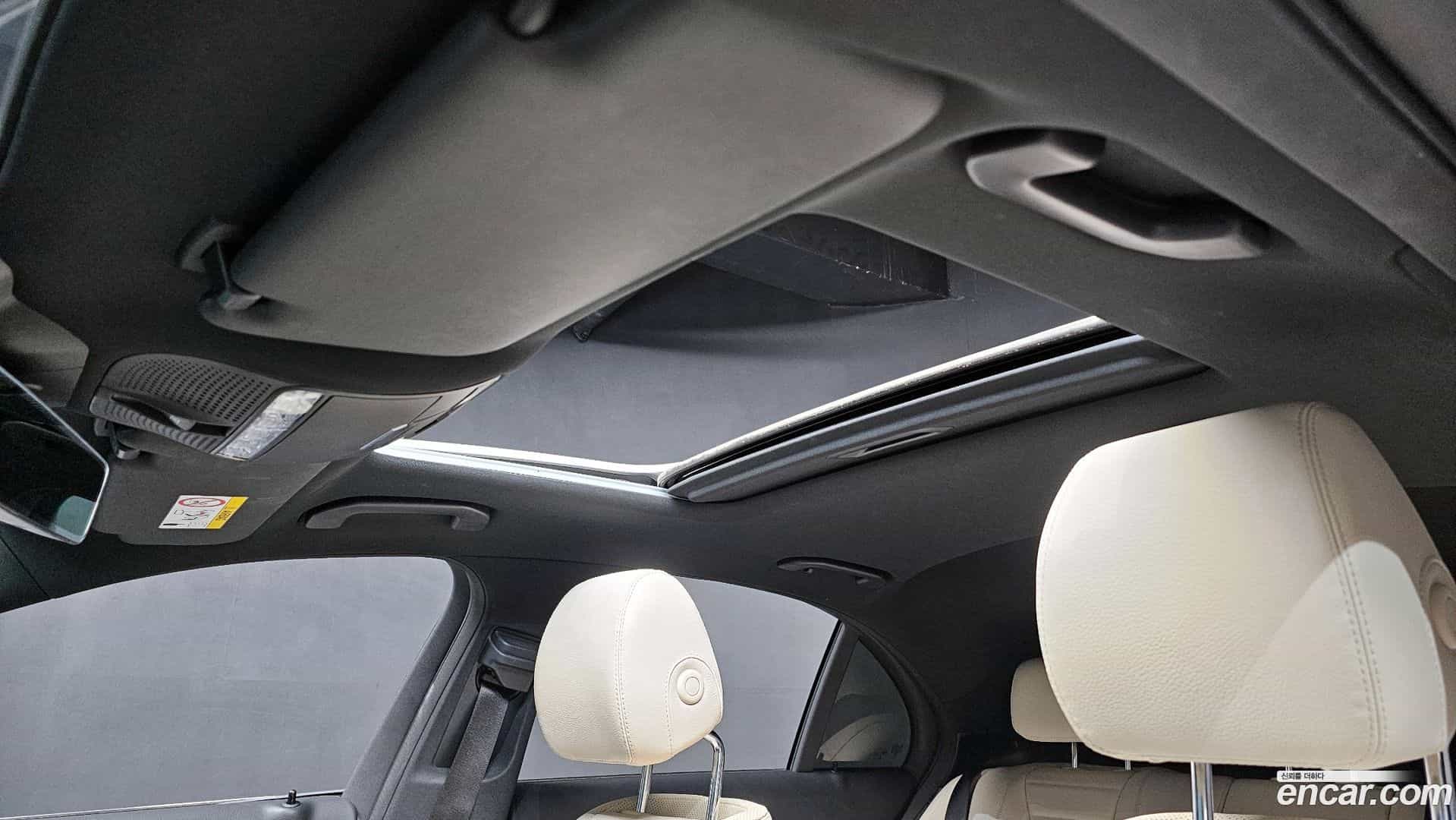 E-Class Mercedes-Benz 2023.9-OPTION-022