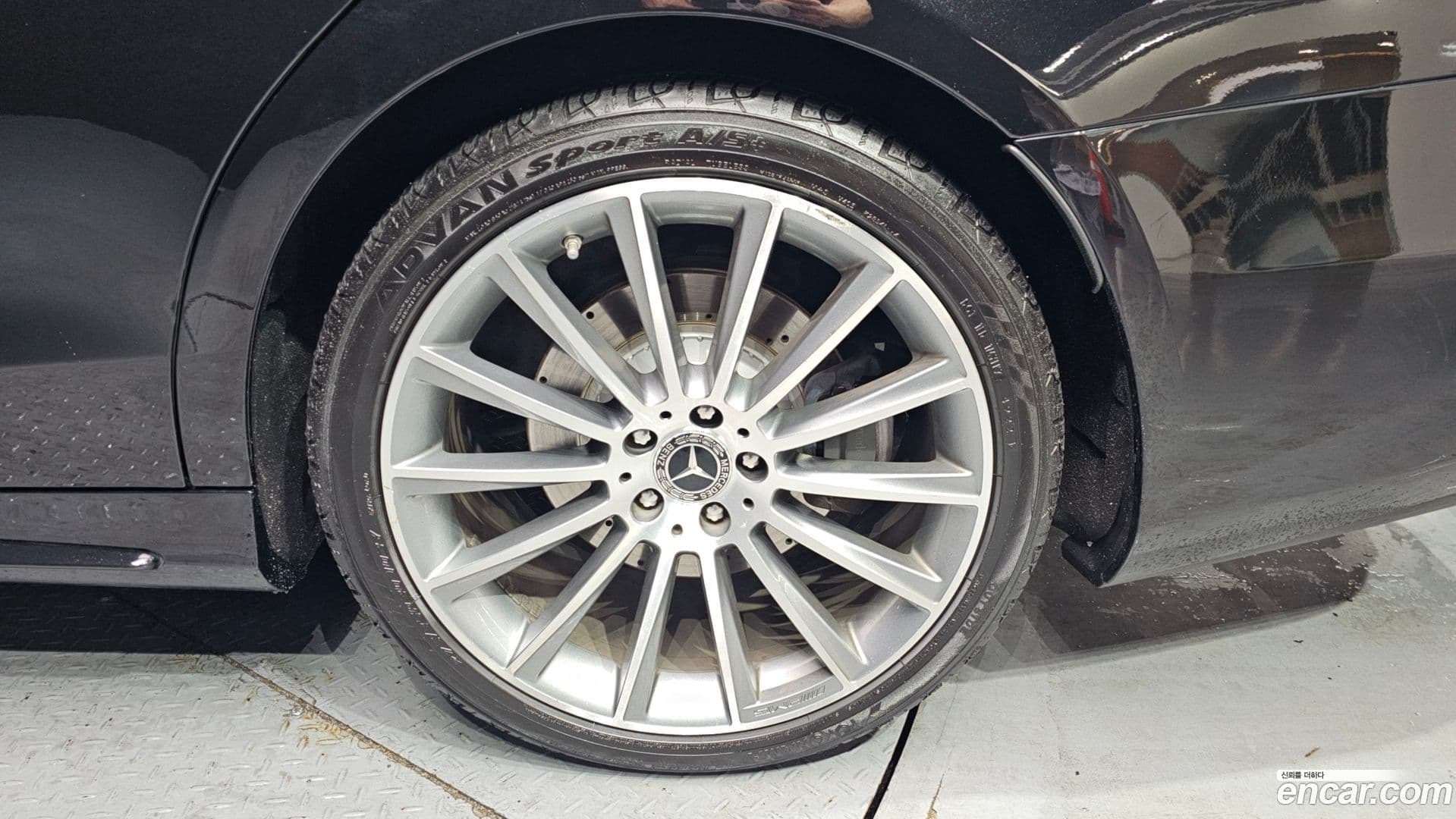 Main__Slider__Photo:S-Class Mercedes-Benz 2020.4-4