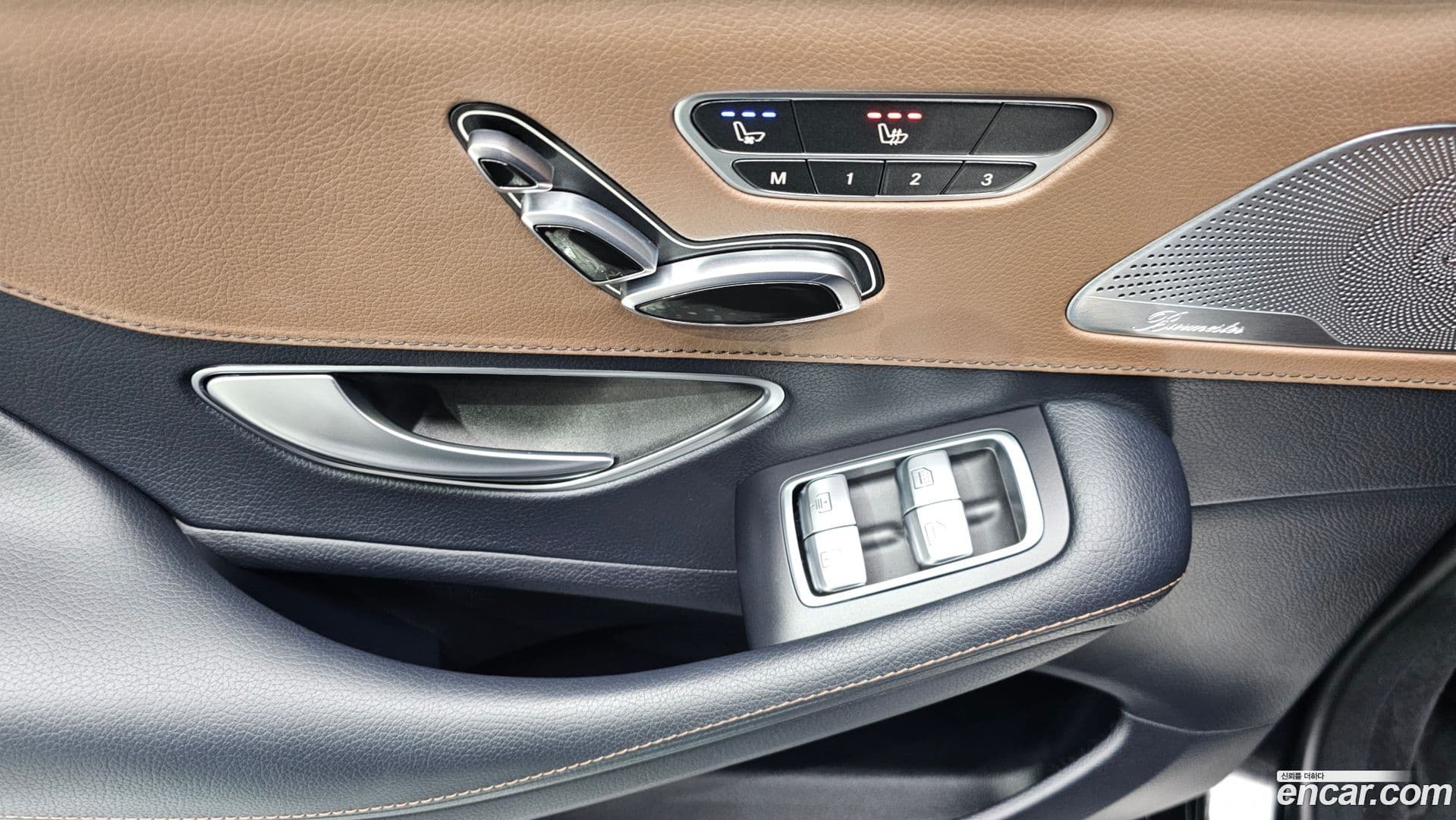 Main__Slider__Photo:S-Class Mercedes-Benz 2020.4-18