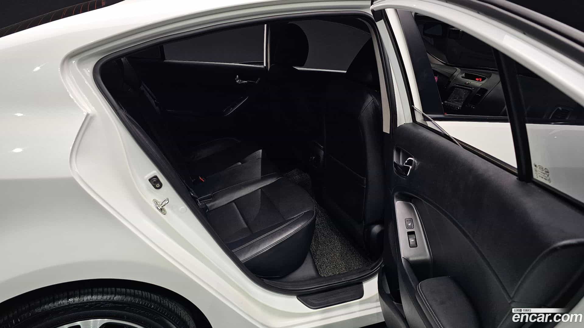 K3 Kia 2014.7-OPTION-015