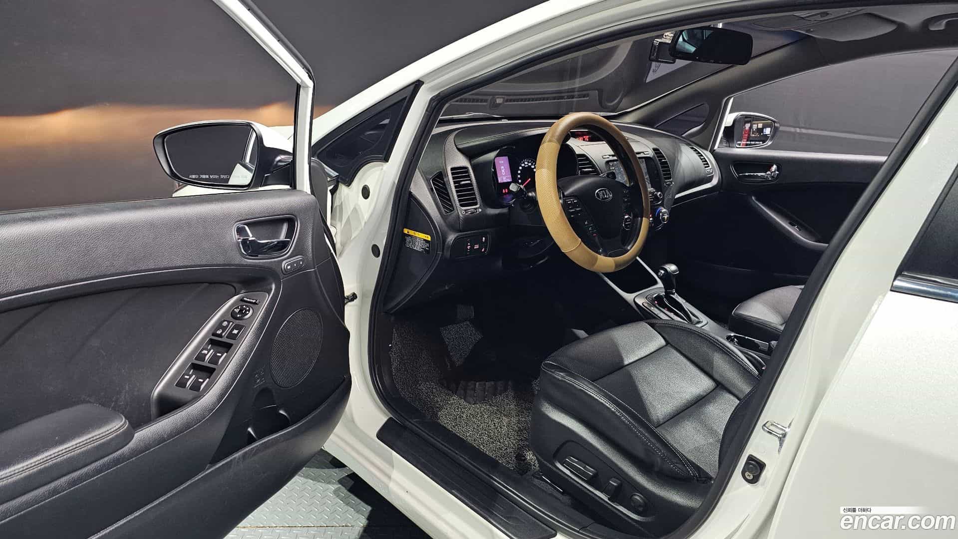 K3 Kia 2014.7-OPTION-016