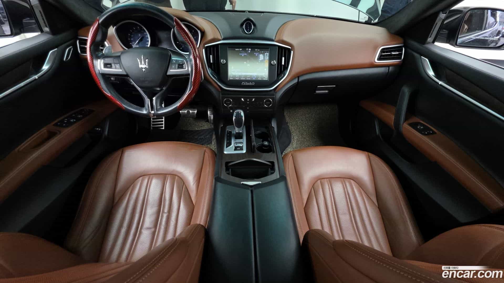 Ghibli Maserati 2016.1-INNER-007