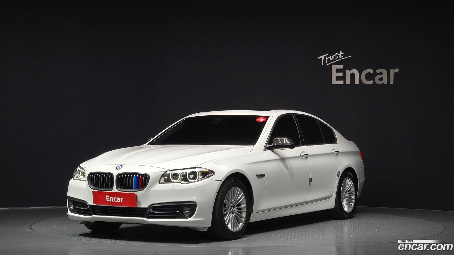 Main__Slider__Photo:5-Series BMW 2015.1-0