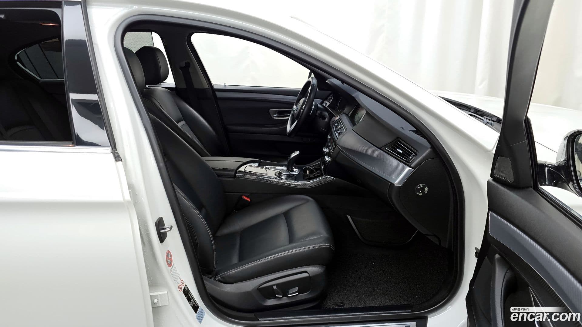 Main__Slider__Photo:5-Series BMW 2015.1-10