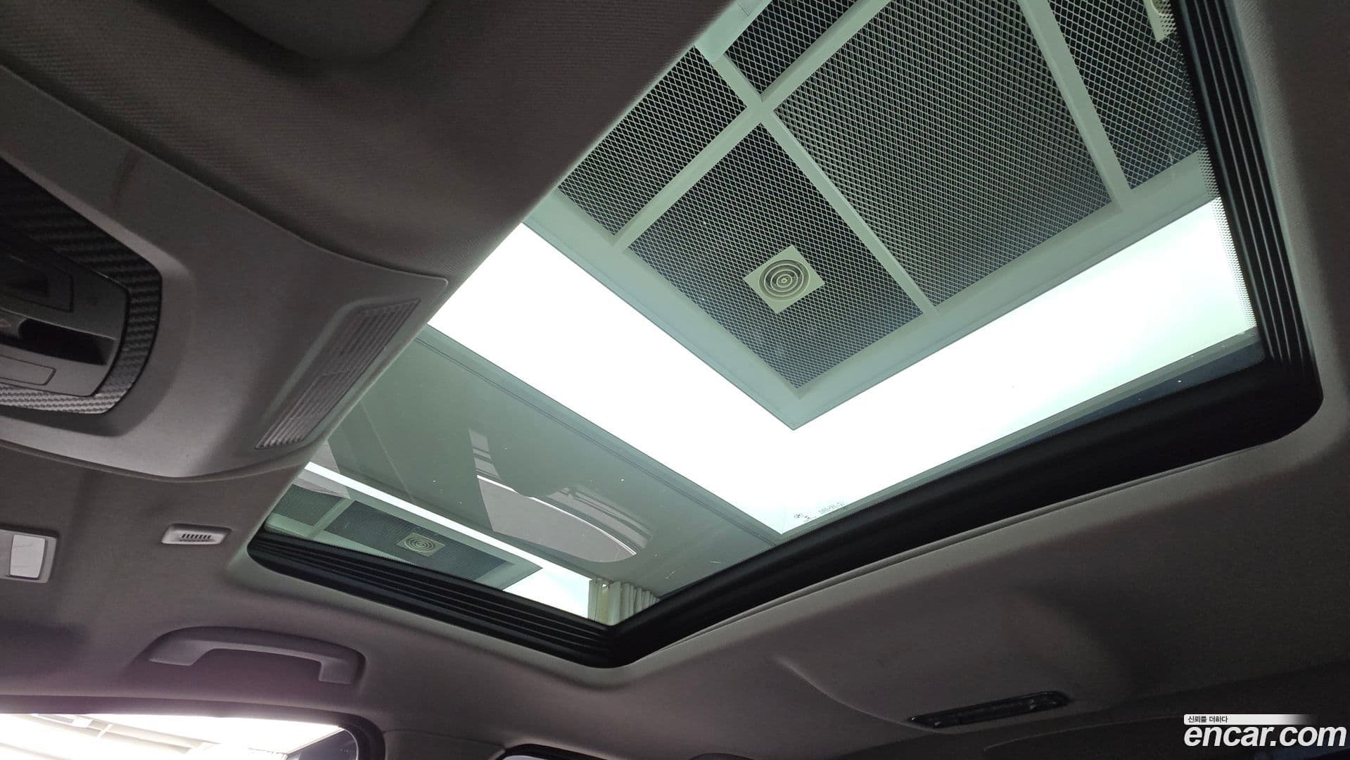 Main__Slider__Photo:5-Series BMW 2015.1-17