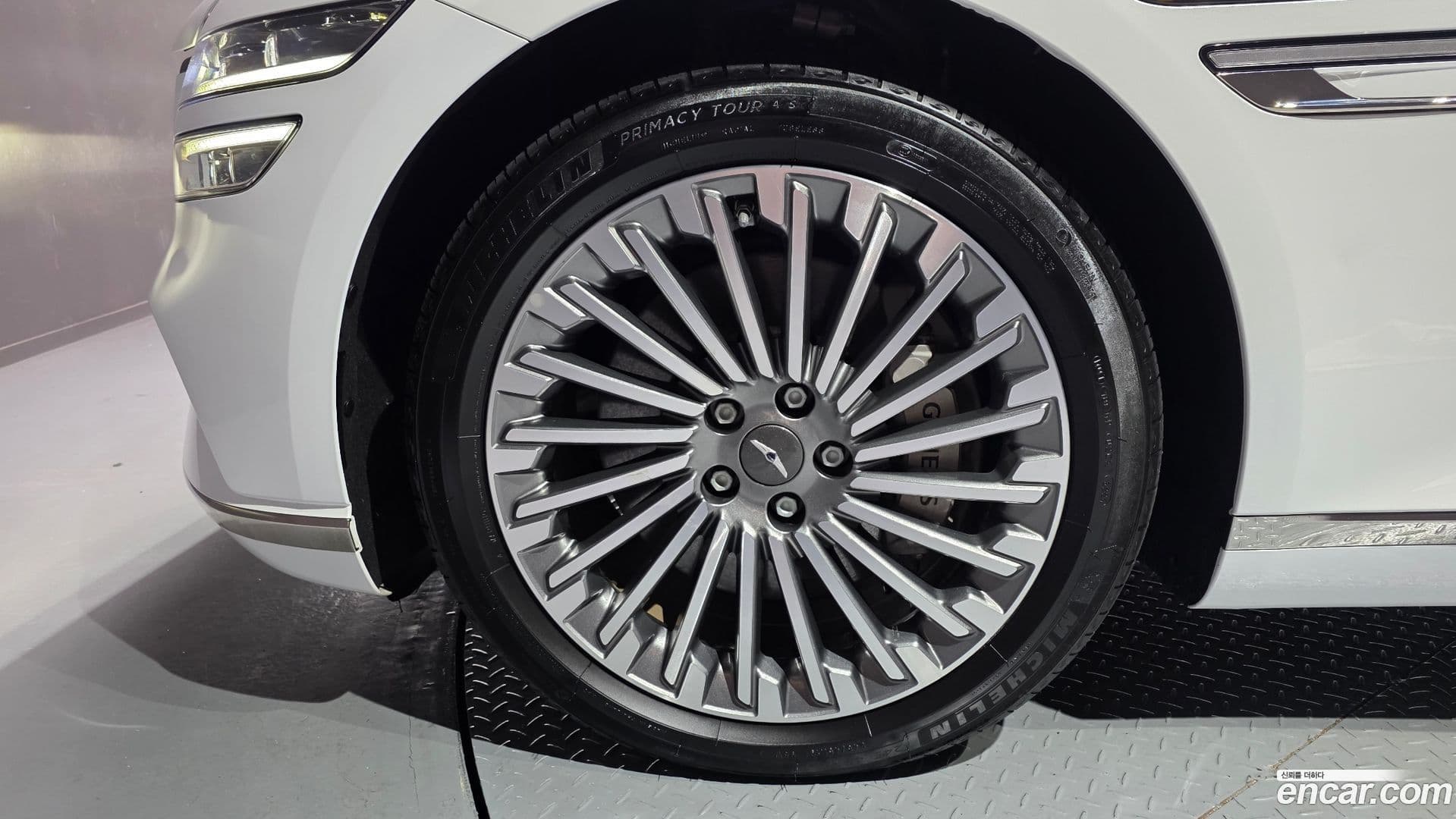 Main__Slider__Photo:G80 Genesis 2022.5-4