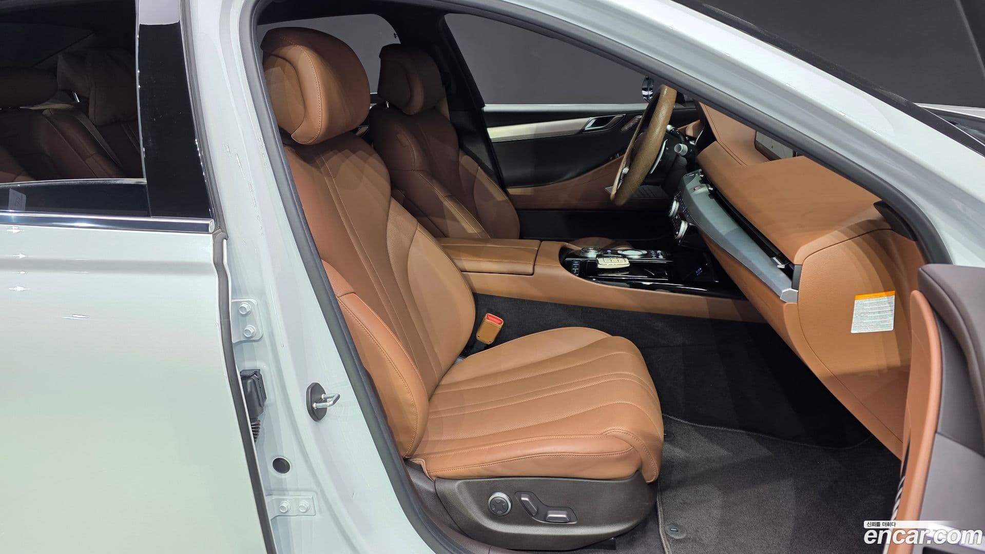 Main__Slider__Photo:G80 Genesis 2022.5-9