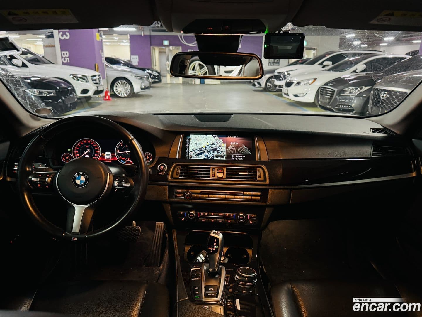 Main__Slider__Photo:5-Series BMW 2016.10-6