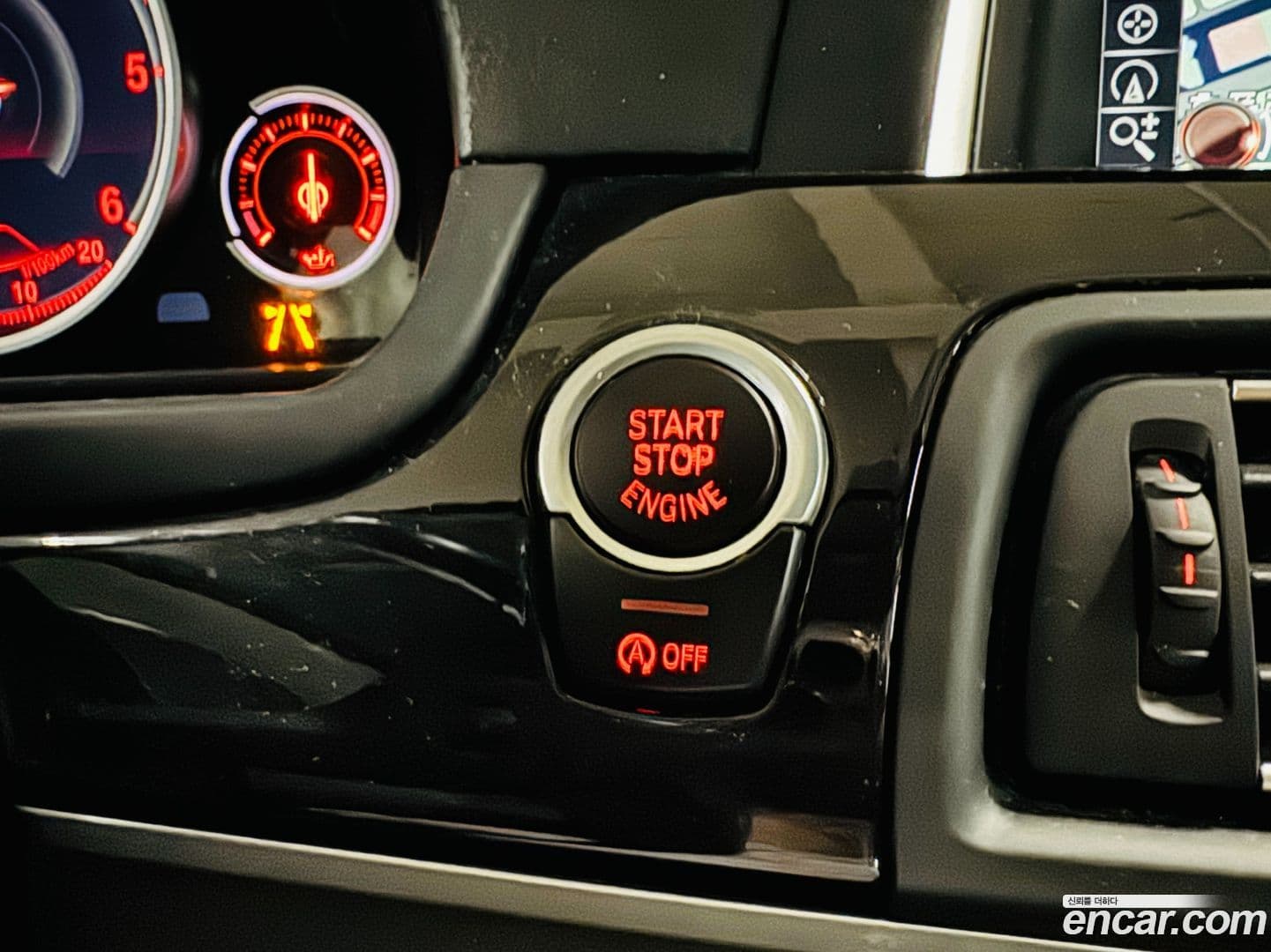 Main__Slider__Photo:5-Series BMW 2016.10-14