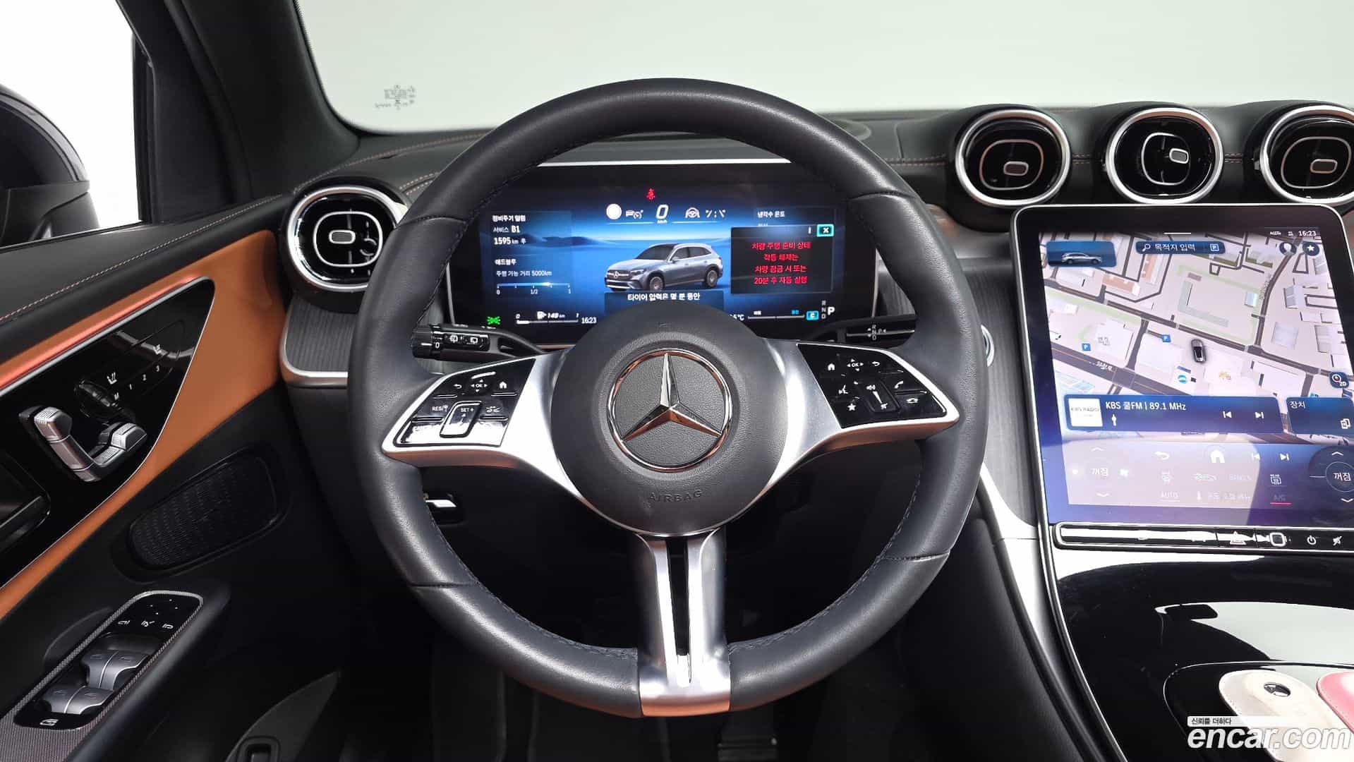 GLC-Class Mercedes-Benz 2024.4-OPTION-017