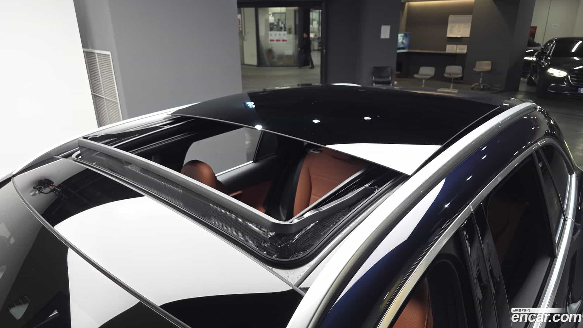 GLC-Class Mercedes-Benz 2024.4-OPTION-021