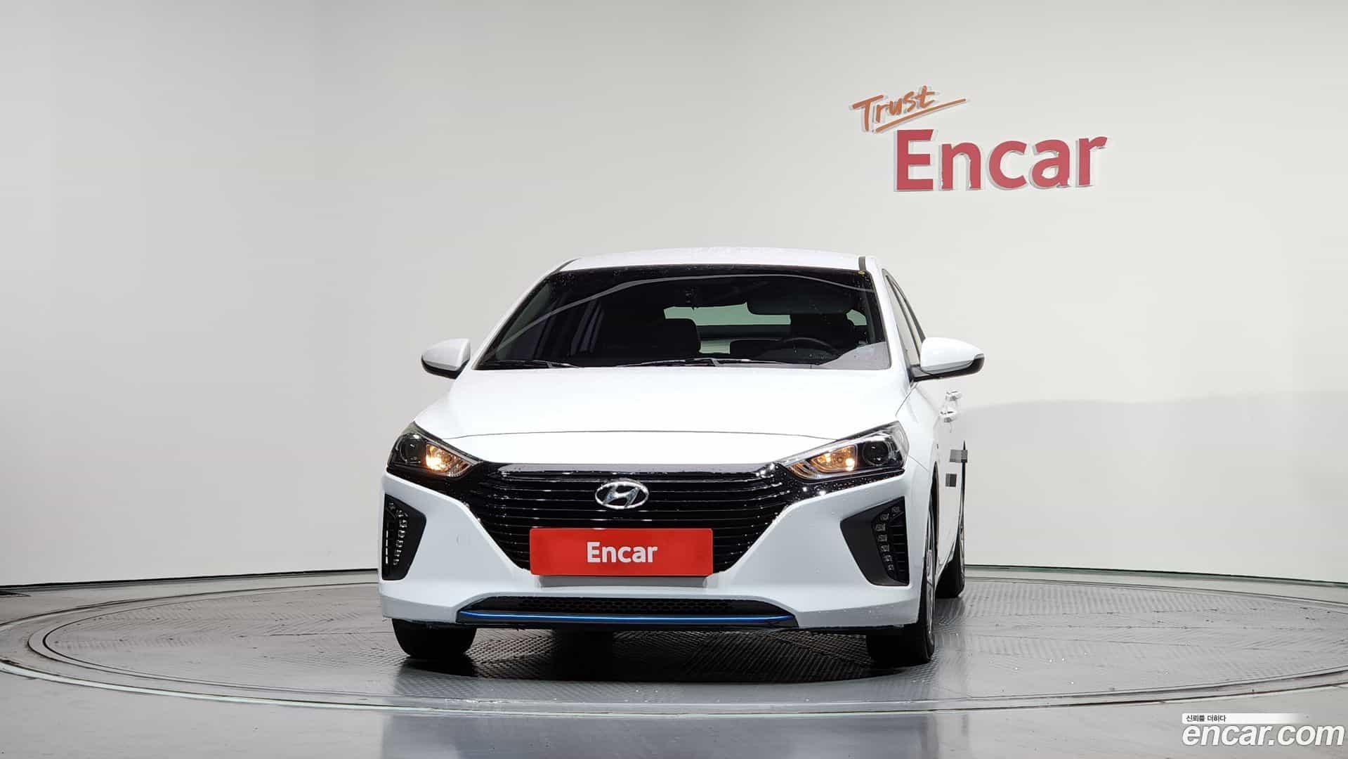 Ioniq Hyundai 2016.9-OUTER-003