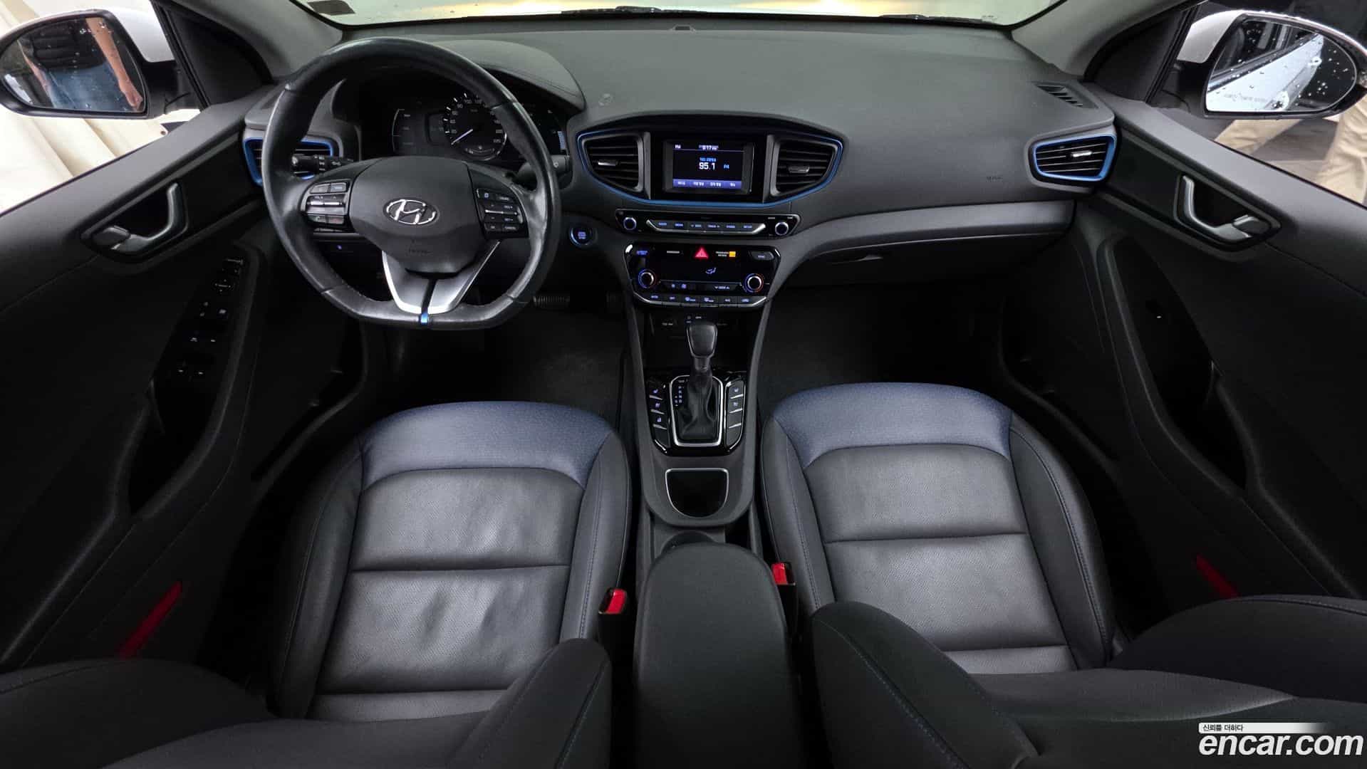 Ioniq Hyundai 2016.9-INNER-007