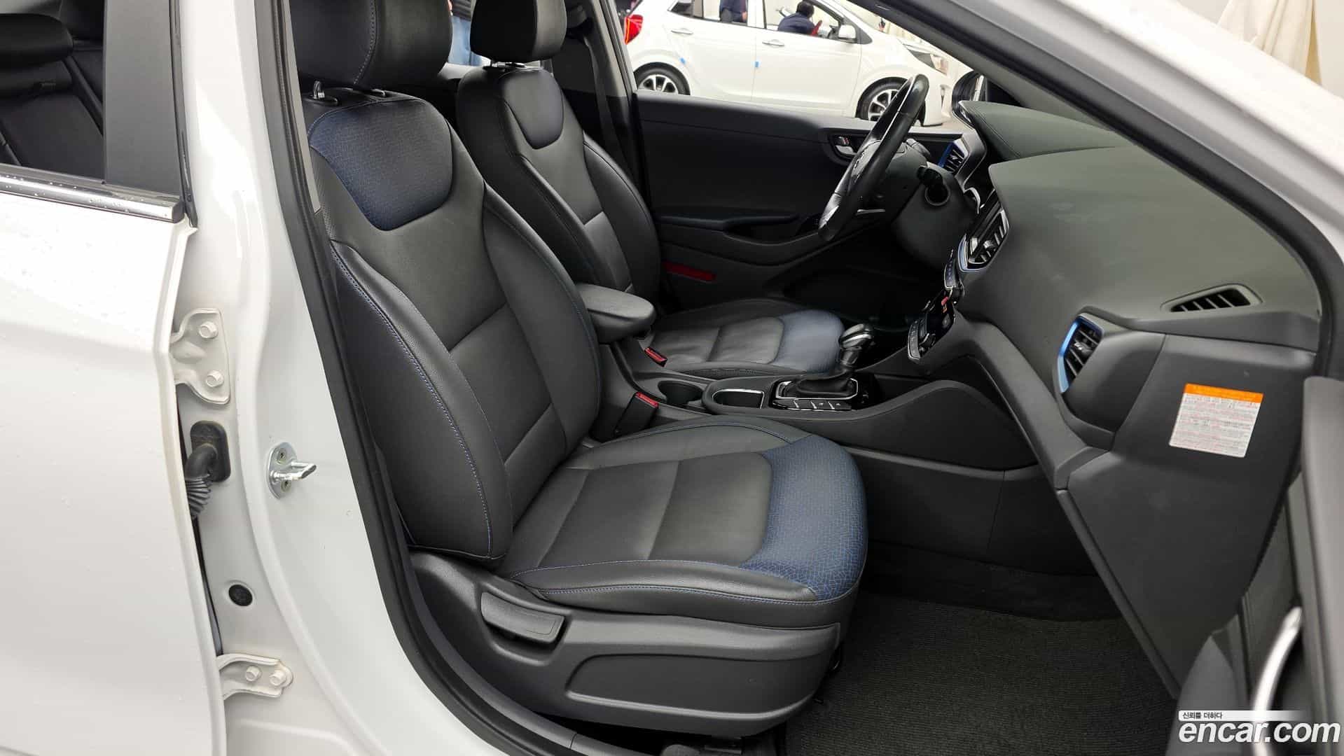 Ioniq Hyundai 2016.9-OPTION-015