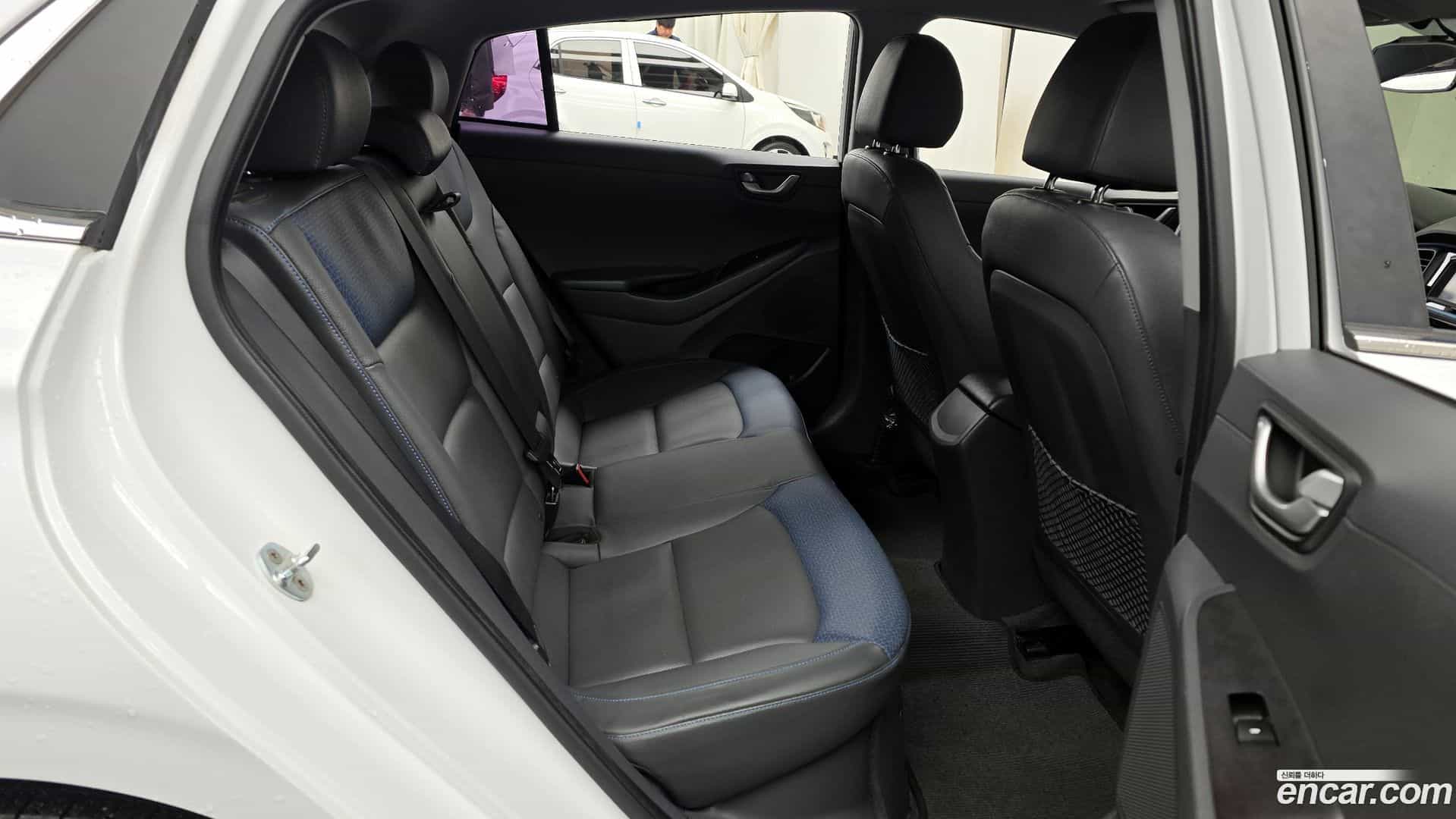 Ioniq Hyundai 2016.9-OPTION-016