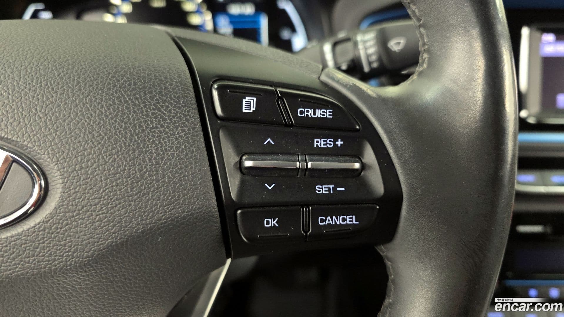 Main__Slider__Photo:Ioniq Hyundai 2016.9-18