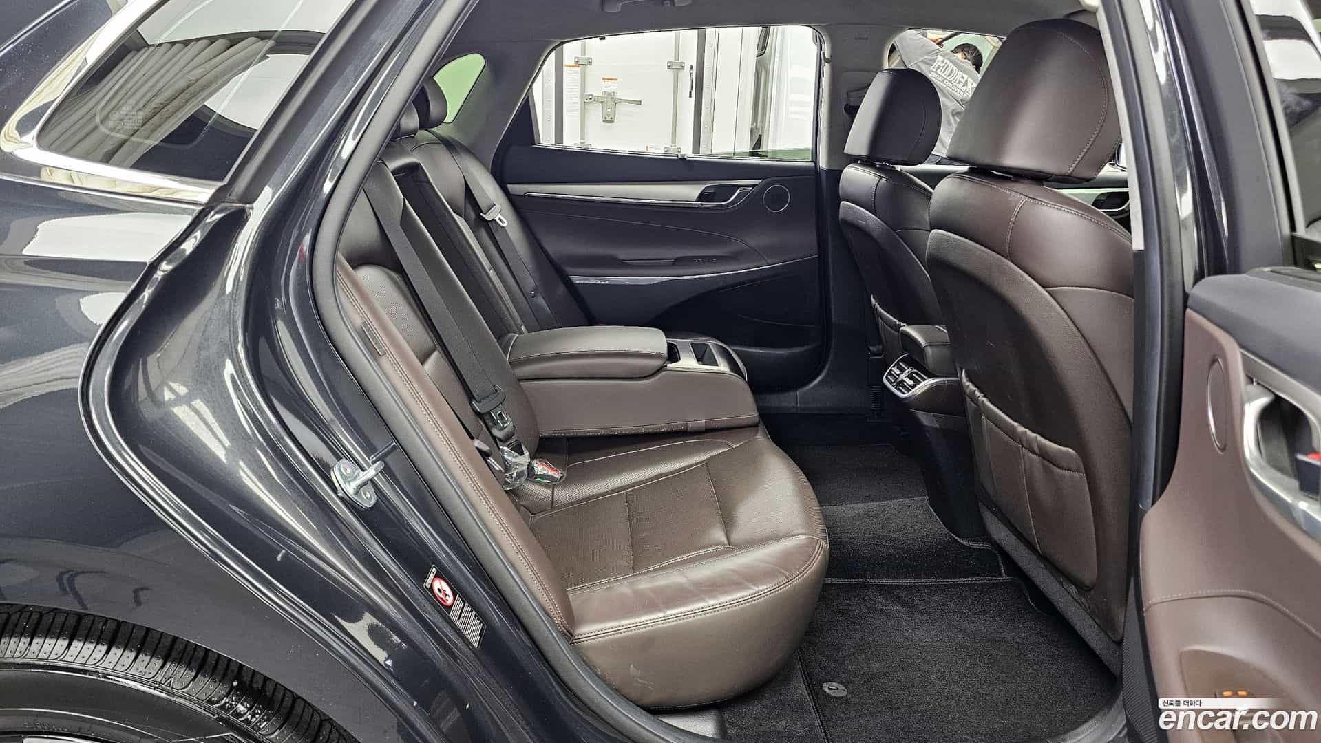 Grandeur Hyundai 2020.9-OPTION-016